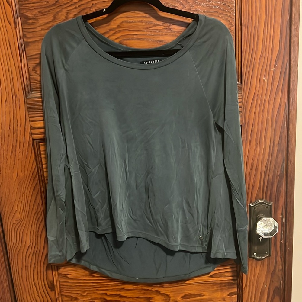Soft and sexy American Eagle, green long sleeve